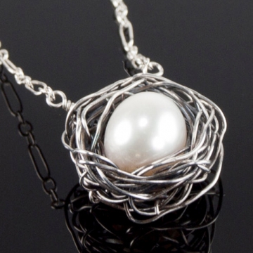 Nest Necklace - Single Pearl