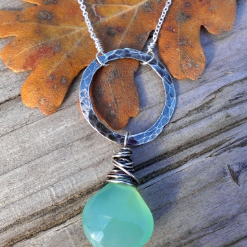 As Seen on The Vampire Diaries - Wonky Wrapped Necklace - Green Chalcedony